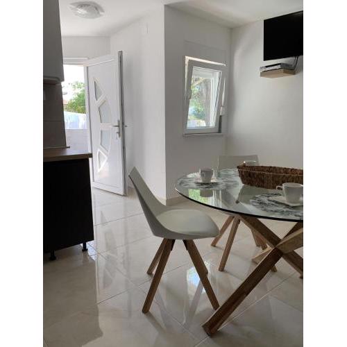 Two bedroom apartment near the sea