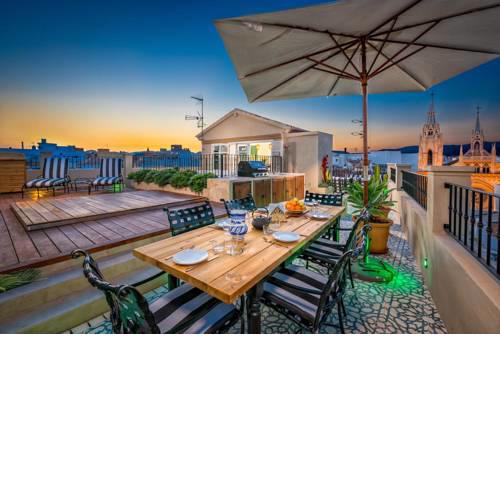 Two-bedroom apartment with roof terrace Sagrado Corazon