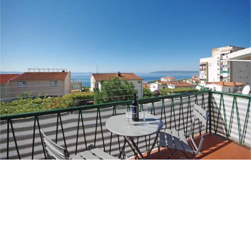 Two-Bedroom Apartment with Sea View in Makarska