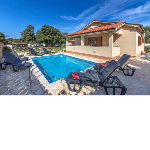 Two-Bedroom Holiday Home in Betiga