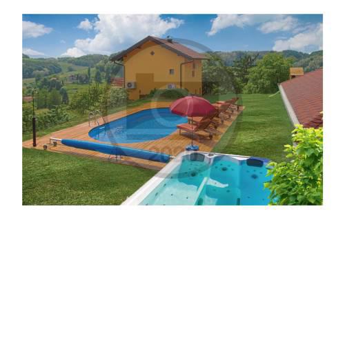 Two-Bedroom Holiday Home in Bobovec Rozganski