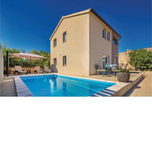 Two-Bedroom Holiday Home in Kras