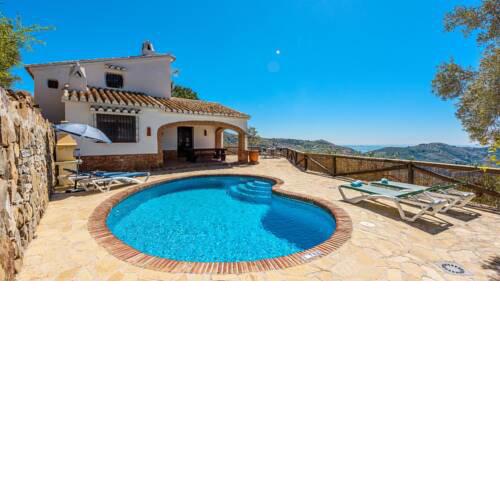 Typical Andalusian house in perfect location