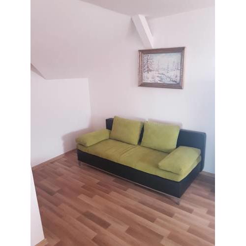 U Elektrárny 760 Apartmán