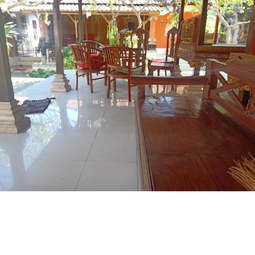 Ubud Ida,s Guest house and Batuan villas