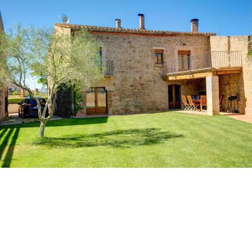 Ullastret Villa Sleeps 9 Pool Air Con WiFi