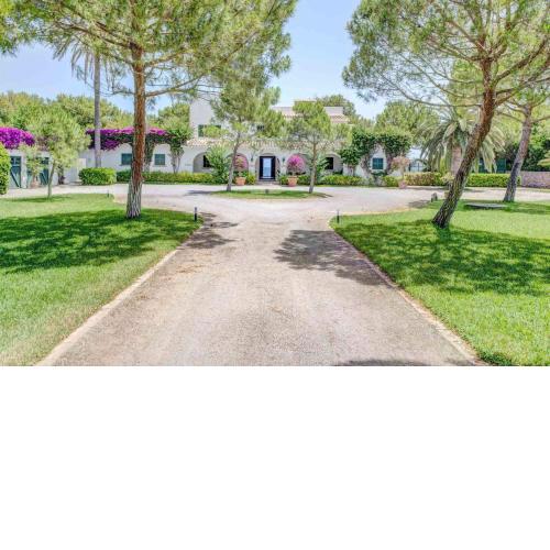 Ultimate 5 Bedroom Villa with Beach Access, Mallorca Villa 1024