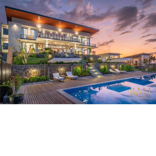 Ultra- luxurieus villa with breathtaking views, 5-star service!