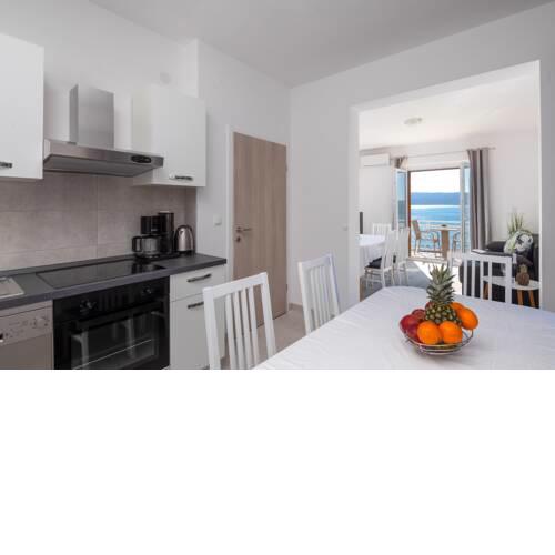 Ultra New XXL apartments 20 meters from the beach