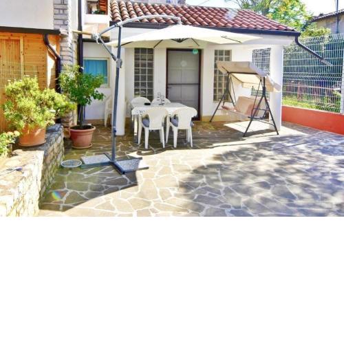 Umag Ferienhaus für Paare oder Familien, am Meer, Wi-fi, Garten