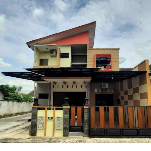 Umah Karet Homestay