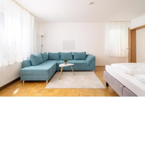 UNIQUE: 2 Zi. Wohnung im Herzen von Schwenningen mit Terasse EG