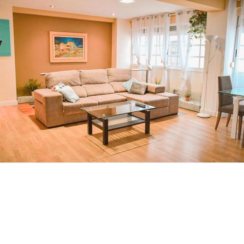 UNIQUE Private garage, central and spacious 147m