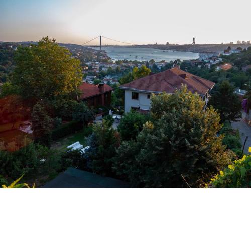 UNIQUE & QUITE, BOSPHORUS Villa, Great Sea View PATIO,BARBECUE