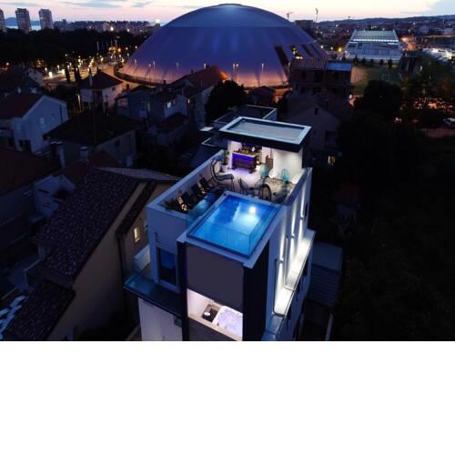 Unique Xxl Villa With Pool And Roof Terrace
