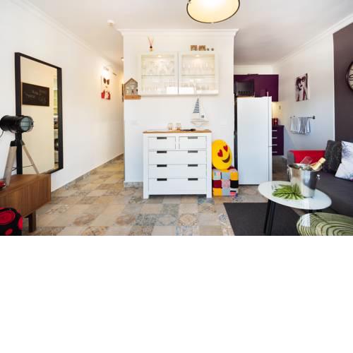 Universe Apartment