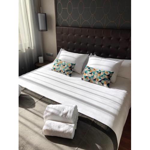 UP ROOMS BANYOLES