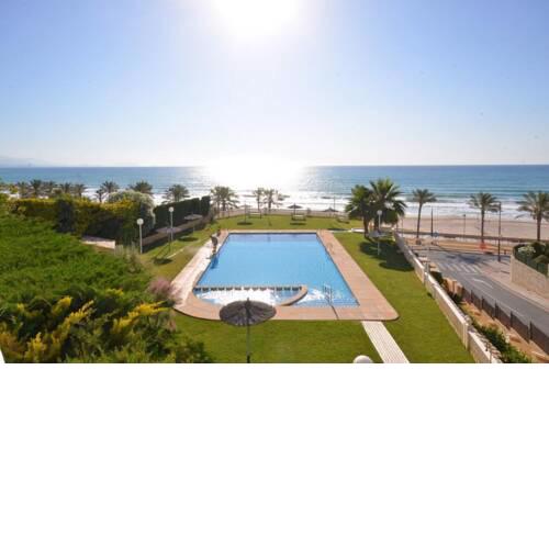 Urba Europa ref 143 ap 6 pers, planta 11, 3 dormitorios, 2 baños, aire acondicionado, wifi, piscina, garaje, 50m de la playa