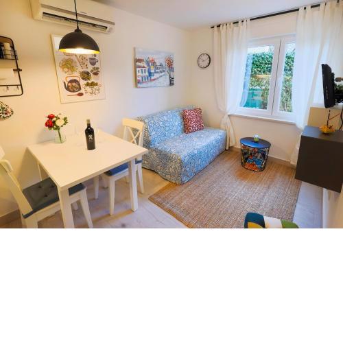 Urban City Center Apartment