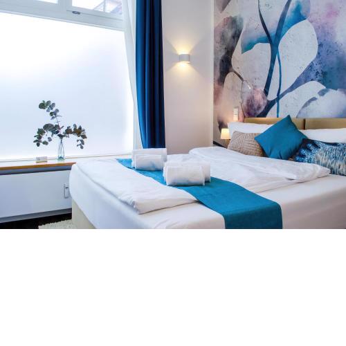 Urban Escapes Studio 5