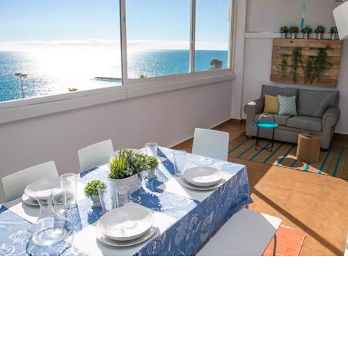 UrbanChic Beachfront Apt