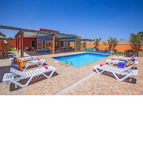 Urbanizacion Fuerteventura Golf Club Villa Sleeps 6 with Pool and WiFi