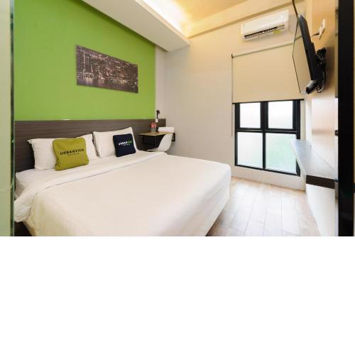 Urbanview Caverna Gandaria