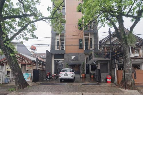 Urbanview Elephant Eleven Residence Bandung