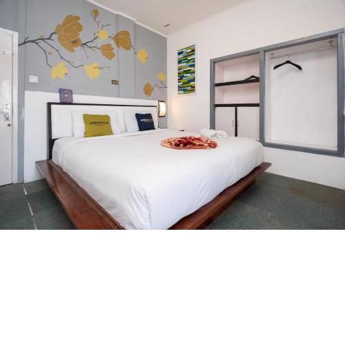 Urbanview Hotel Ananda Syariah