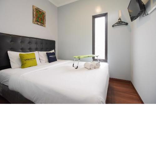 Urbanview Hotel Arafuru Residence Duren Sawit