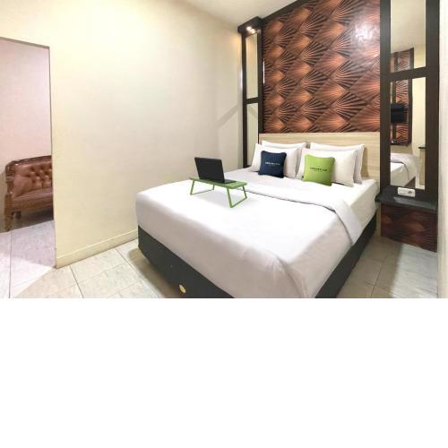Urbanview Hotel Harapan Palopo