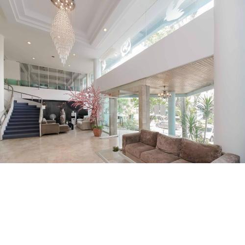 Urbanview Hotel Kebayoran Baru Blok S
