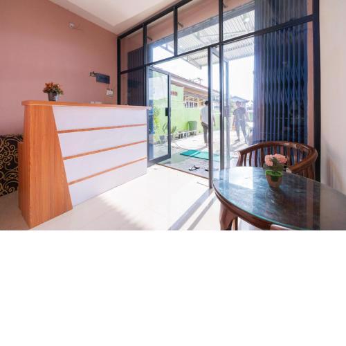 Urbanview Hotel Lumendiva 2 Palembang