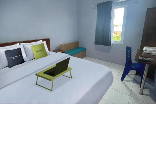 Urbanview Hotel Mutiara Persada Syariah Majalengka