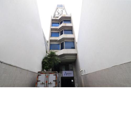 Urbanview Hotel P Residence Asemka