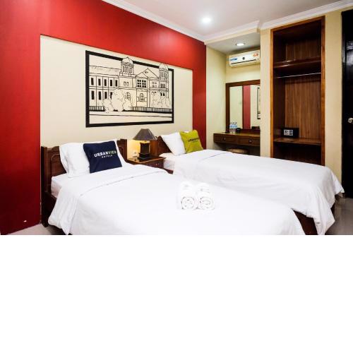 Urbanview Hotel Syariah Wisnugraha