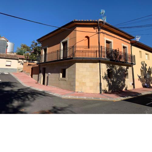 URIBE-ENEA Casa sola con amplio patio en Elciego con visita a bodega