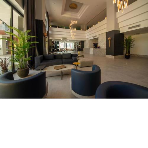 V Center Hotel