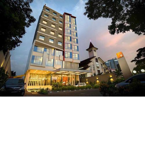 V Hotel Tebet