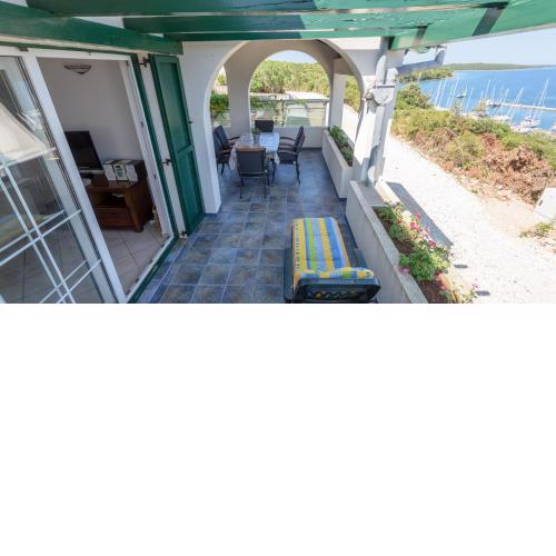 Vacation house Mirta