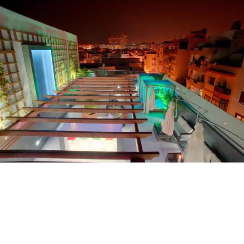 Valentina Beach Apartments & Suites