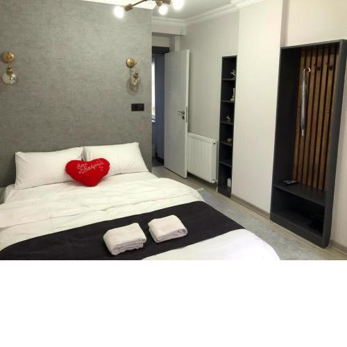 Valeria White Suites