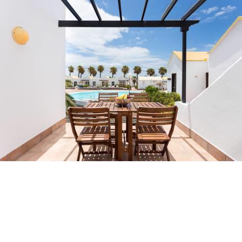 Valerio Bungalow with pool view