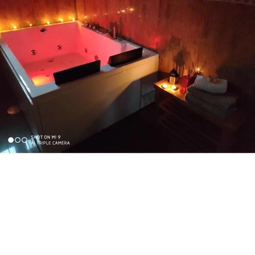 Vallée de mai. Villa 7 kms playa con Jacuzzi, piscina