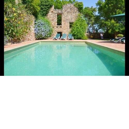 Valls Villa Sleeps 10 with Pool
