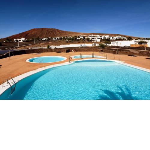 Valparadise Apartment Playa Blanca Share Pool!