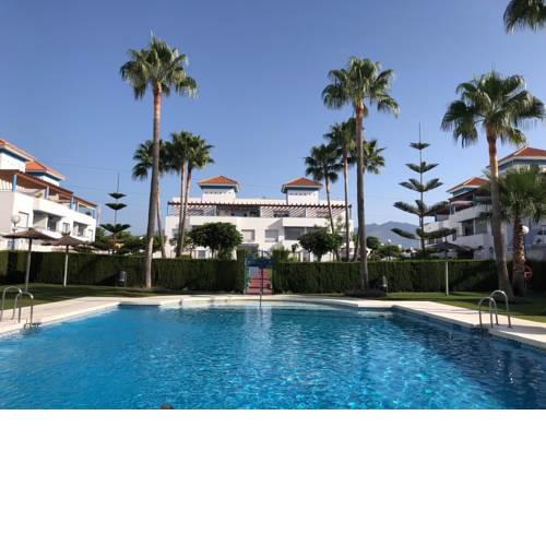 Vegan duplex apartment with stunning views and close to beach
