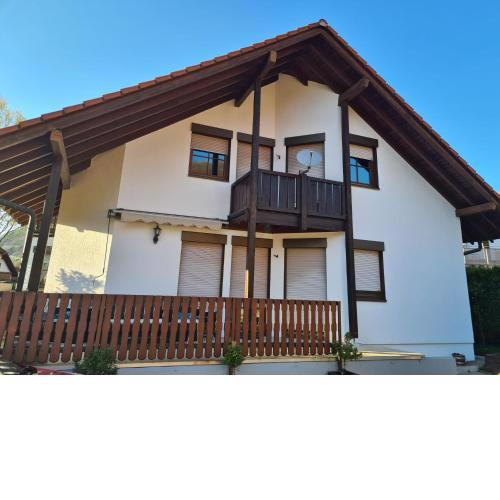 Velan-Ferienhaus