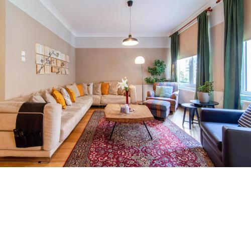 Vibrant Flat with Balcony in Sisli