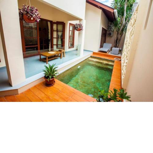 Vibrant Getaway in Seminyak: Villa Buyaya